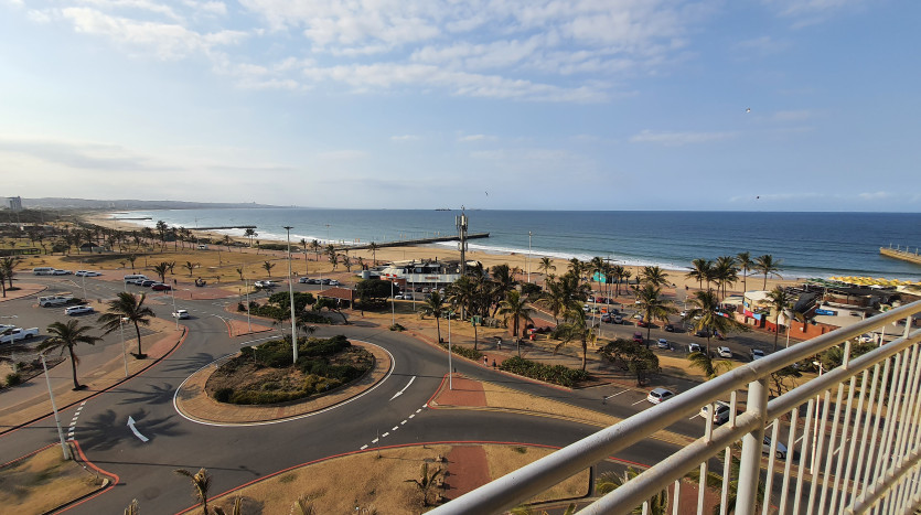 Durban Beachfront Apartment Auction Sale Property Images