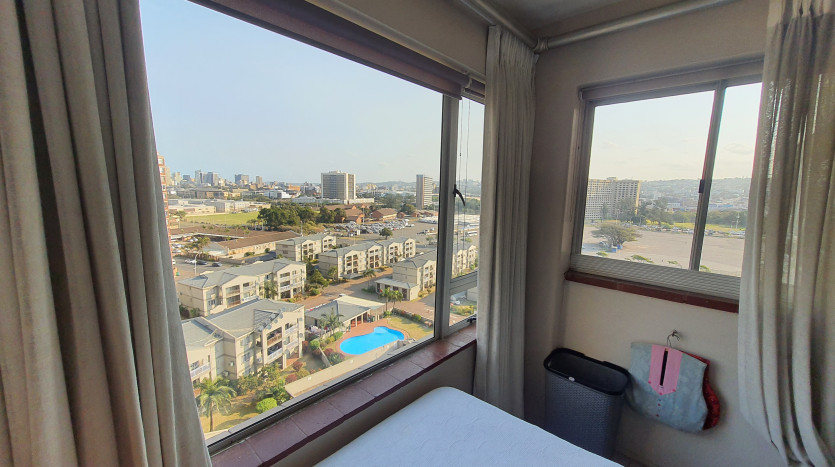 Beachfront Living Apartment on Auction Property Images
