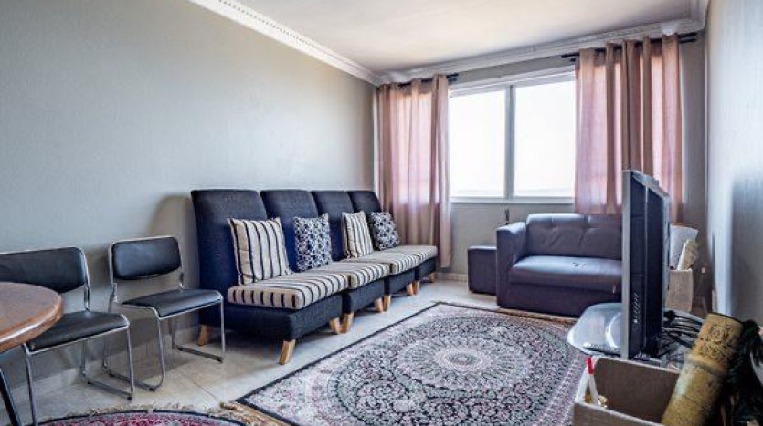 Harbour-View Apartment On Auction in Durban's Iconic John Ross House Property Images