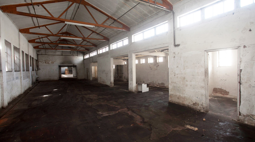 Commercial Industrial Facility Property Images