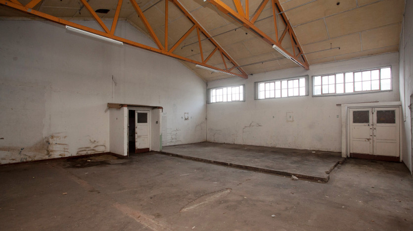 Commercial Industrial Facility Property Images