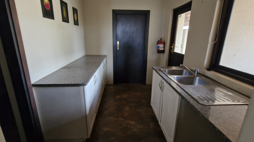 Family Home In Secure Estate Property Images