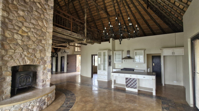Family Home In Secure Estate Property Images