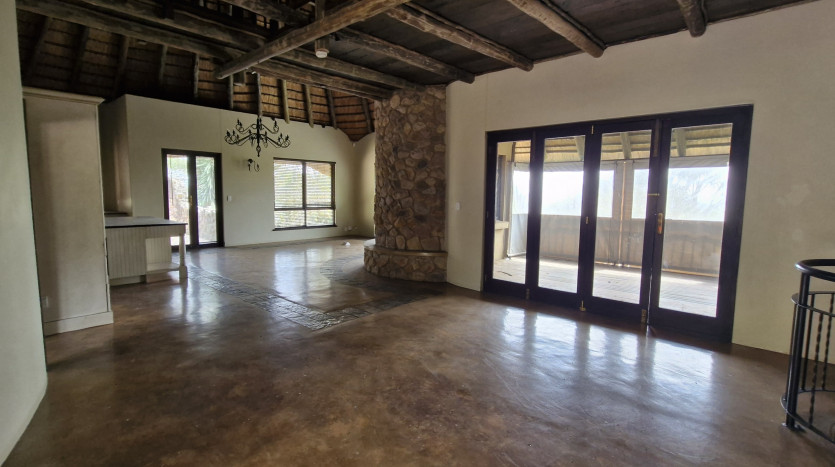 Family Home In Secure Estate Property Images