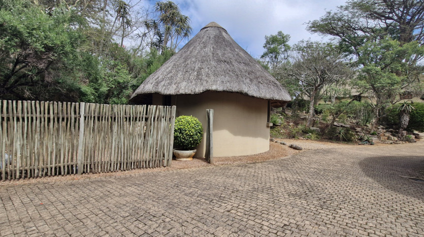 Family Home In Secure Estate Property Images