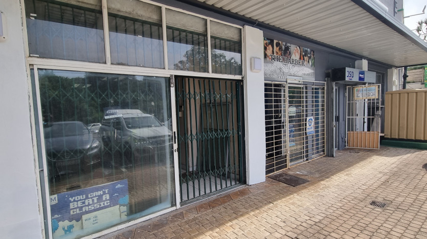 Mixed Use Commercial Property In Sherwood Property Images