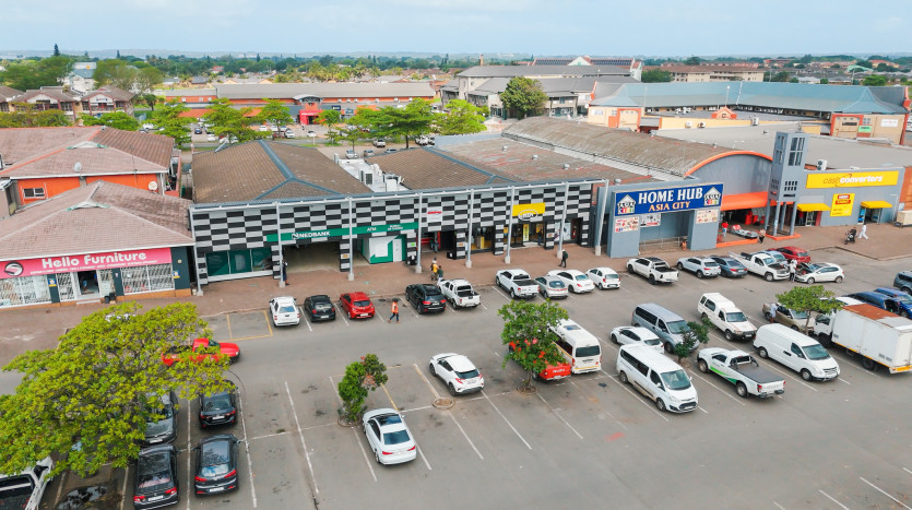 Prime Retail Centre With Corporate Tenants In Richards Bay CBD Property Images