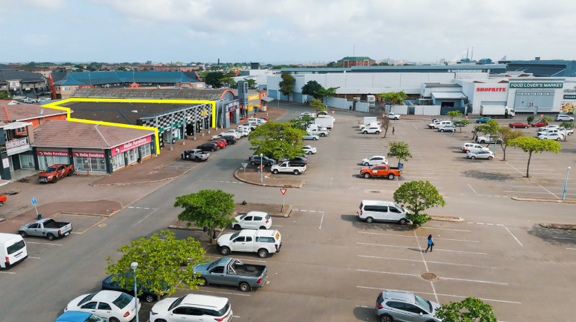 Prime Retail Centre With Corporate Tenants In Richards Bay CBD Property Images