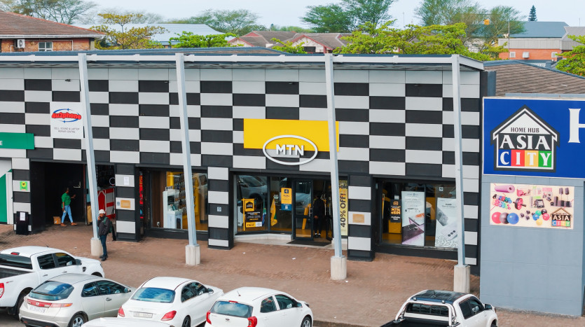 Prime Retail Centre With Corporate Tenants In Richards Bay CBD Property Images
