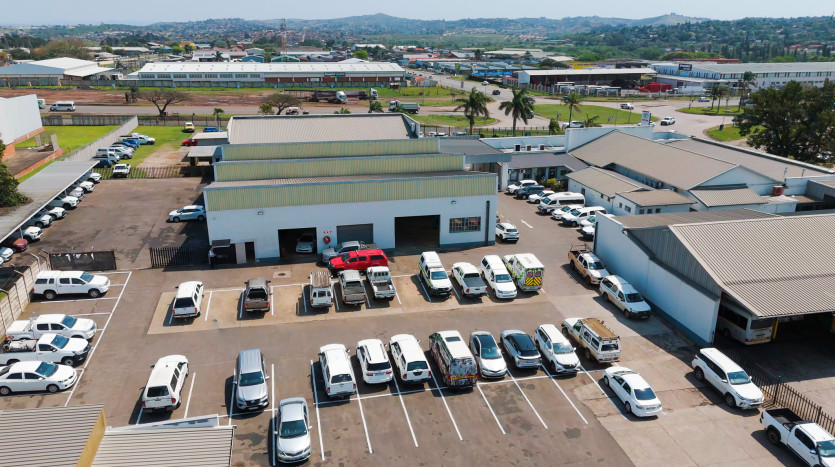 Triple Nett Lease With Blue Chip Tenant – Empangeni Motor And Truck Dealership Property Property Images