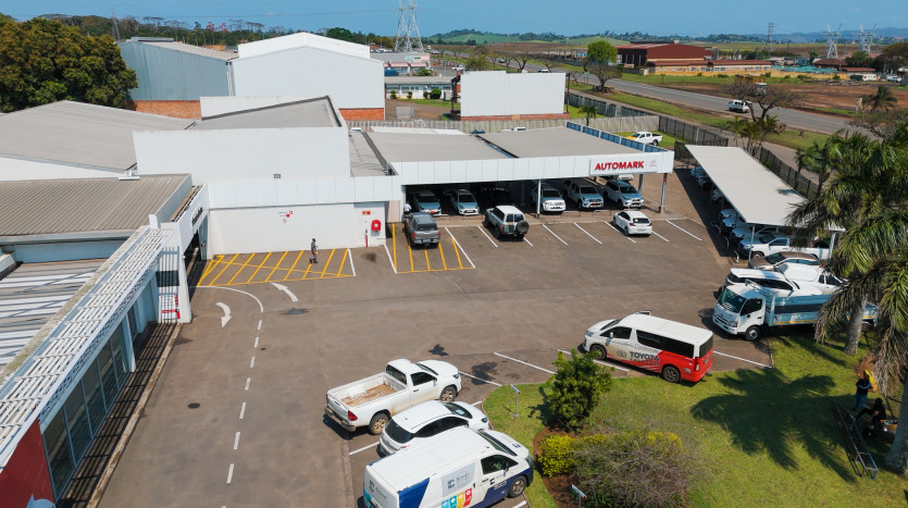 Triple Nett Lease With Blue Chip Tenant – Empangeni Motor And Truck Dealership Property Property Images