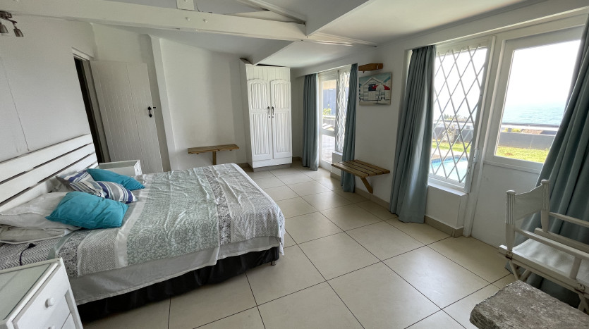 Large Sea View Property Shaka's Rock on Auction Property Images