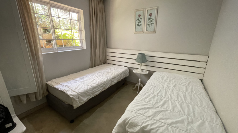 Large Sea View Property Shaka's Rock on Auction Property Images