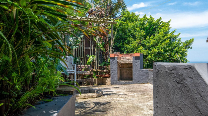 Large Sea View Property Shaka's Rock on Auction Property Images