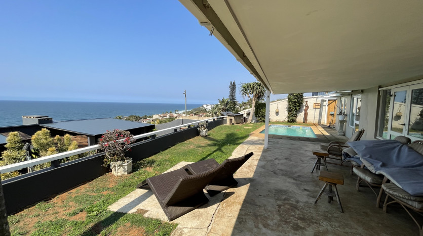 Large Sea View Property Shaka's Rock on Auction Property Images