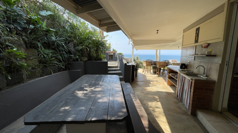 Large Sea View Property Shaka's Rock on Auction Property Images
