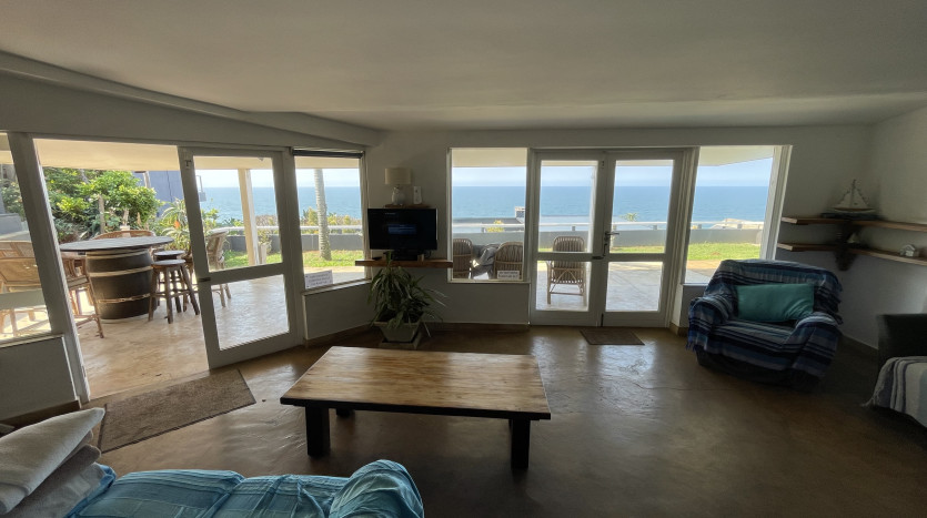 Large Sea View Property Shaka's Rock on Auction Property Images