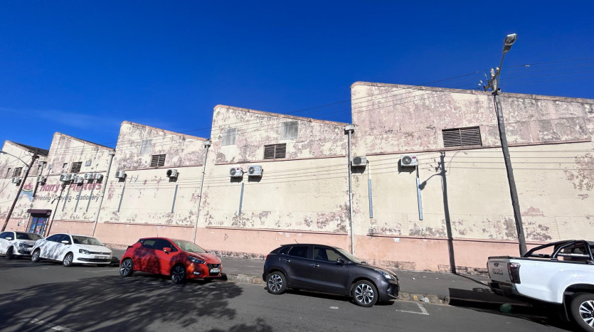 DECEASED ESTATE PORTFOLIO: Industrial Property North End, East London Property Images