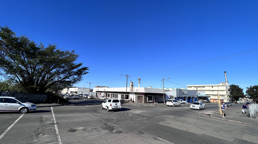 DECEASED ESTATE PORTFOLIO: Corner Retail Property North End East London Property Images
