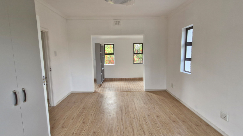 PORTFOLIO DISPOSAL: Newly Renovated Durban North Home Property Images