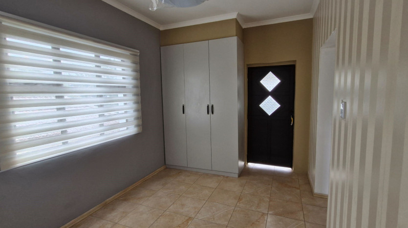 PORTFOLIO DISPOSAL: Newly Renovated Durban North Home Property Images