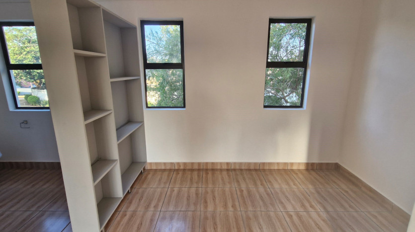 PORTFOLIO DISPOSAL: Newly Renovated Durban North Home Property Images
