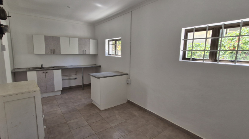 PORTFOLIO DISPOSAL: Newly Renovated Durban North Home Property Images