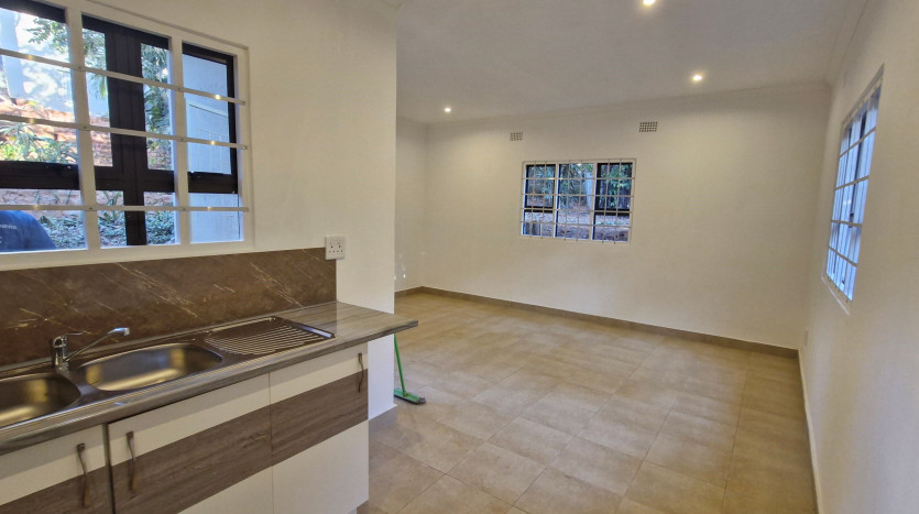 PORTFOLIO DISPOSAL: Newly Renovated Durban North Home Property Images