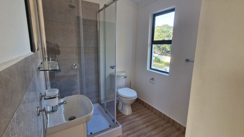 PORTFOLIO DISPOSAL: Newly Renovated Durban North Home Property Images