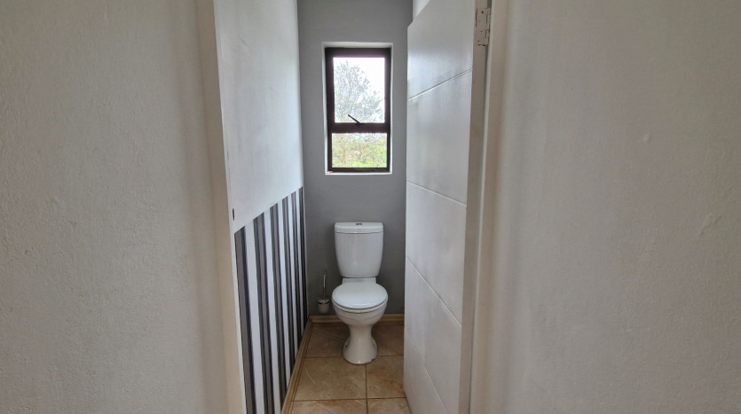 PORTFOLIO DISPOSAL: Newly Renovated Durban North Home Property Images