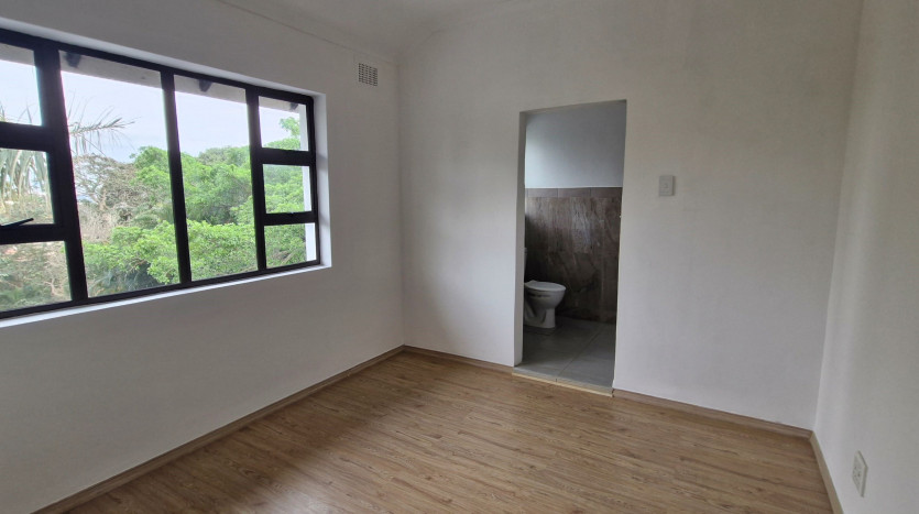 PORTFOLIO DISPOSAL: Newly Renovated Durban North Home Property Images