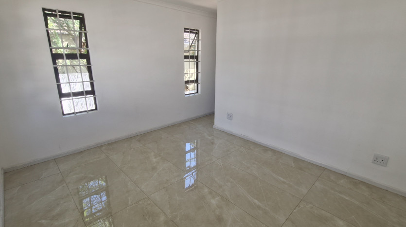 PORTFOLIO DISPOSAL: Newly Renovated Durban North Home Property Images