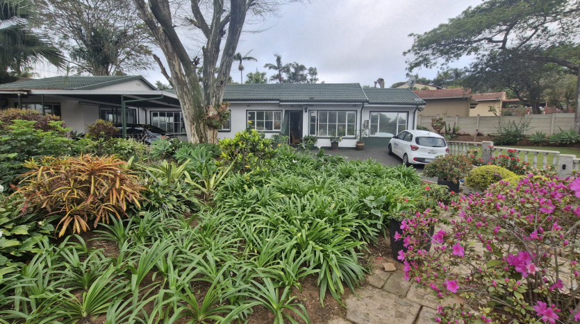 Spacious Family Living in Durban North Property Images