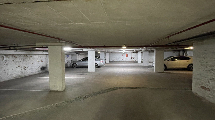 5 Storey Commercial or Industrial Property in Durban Property Images