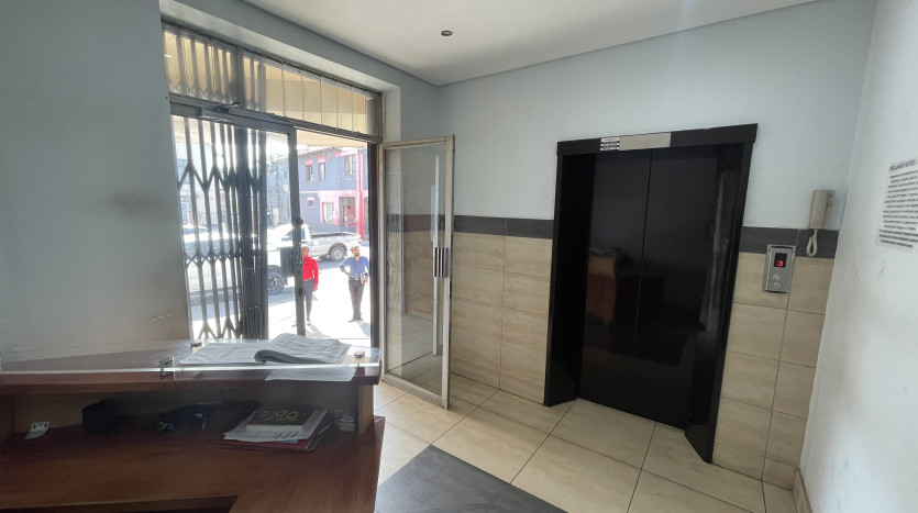 5 Storey Commercial or Industrial Property in Durban Property Images