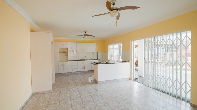 Large Family Home Durban North On Sale By Auction Property Images