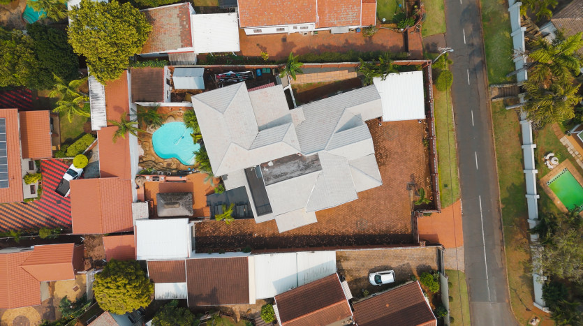 Large Family Home Durban North On Sale By Auction Property Images