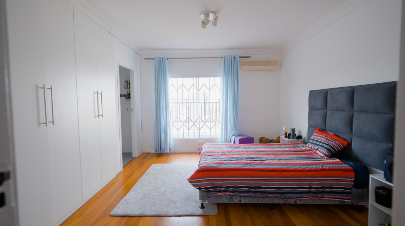 Large Family Home Durban North On Sale By Auction Property Images