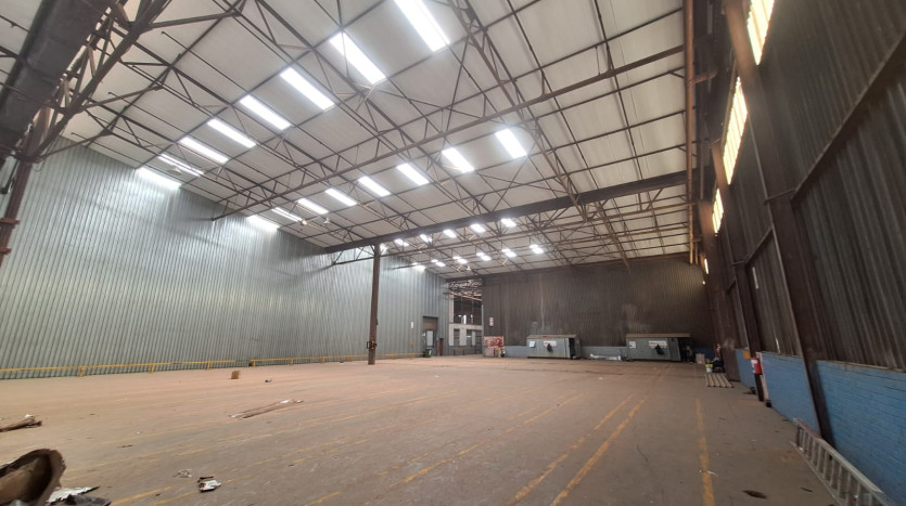 Massive Industrial Warehousing Facility Property Images
