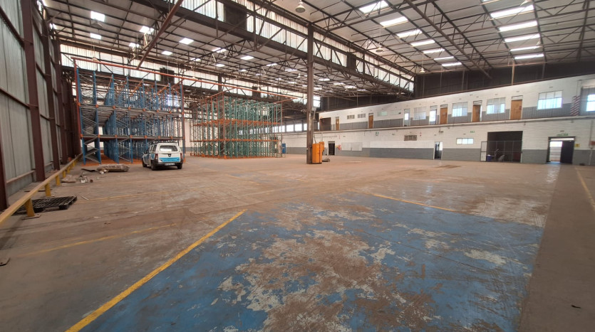 Massive Industrial Warehousing Facility Property Images