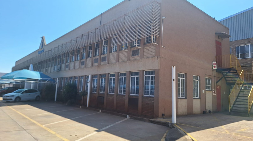 Massive Industrial Warehousing Facility Property Images