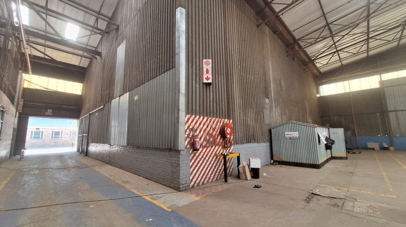 Massive Industrial Warehousing Facility Property Images