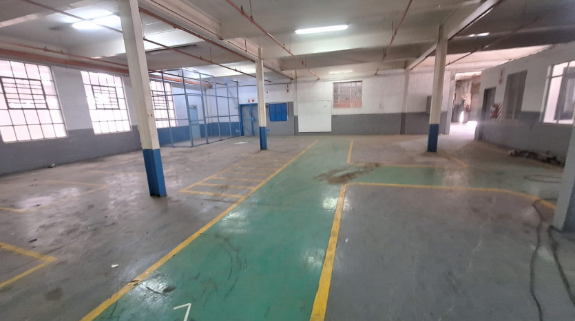 Massive Industrial Warehousing Facility Property Images