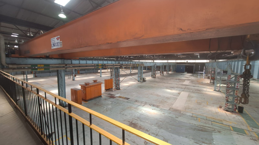 Massive Industrial Warehousing Facility Property Images