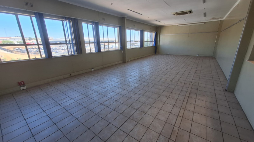 Massive Industrial Warehousing Facility Property Images