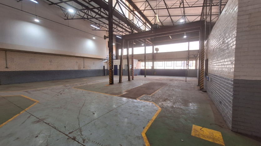 Massive Industrial Warehousing Facility Property Images