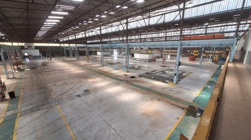 Massive Industrial Warehousing Facility Property Images