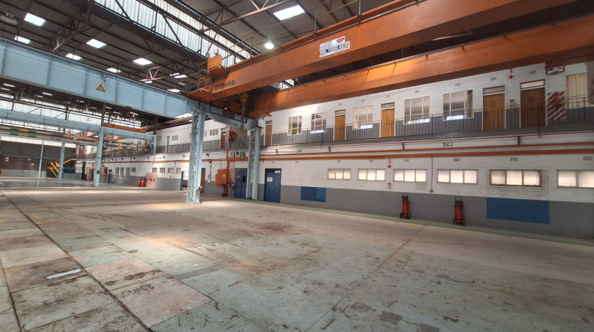 Massive Industrial Warehousing Facility Property Images