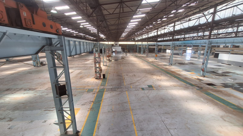 Massive Industrial Warehousing Facility Property Images