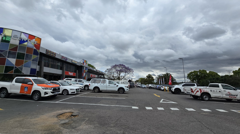 Retail Shopping Centre In Pinetown – Sandy Centre Property Images